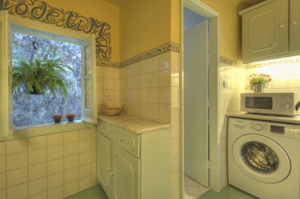 Stay Local In Alfama! Alice Central Home, Near River Lisbon Exterior photo
