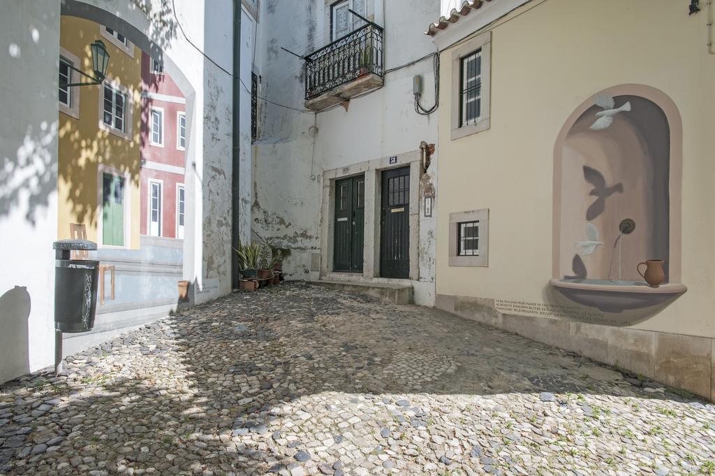 Stay Local In Alfama! Alice Central Home, Near River Lisbon Exterior photo