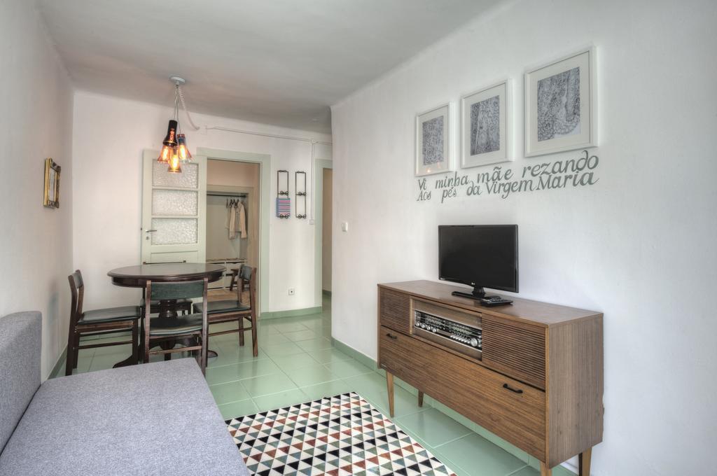 Stay Local In Alfama! Alice Central Home, Near River Lisbon Exterior photo